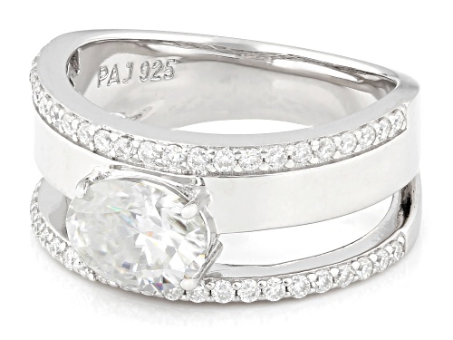 Pre-Owned MOISSANITE FIRE® 1.96CTW DEW OVAL AND ROUND PLATINEVE® RING - Size 8