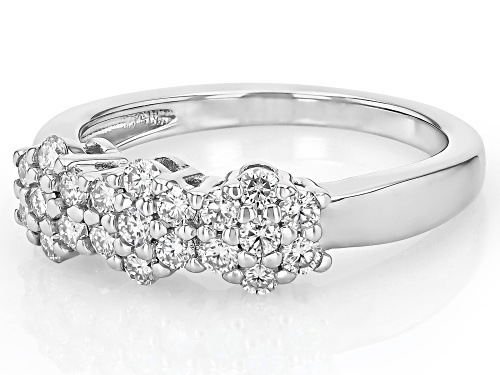 Pre-Owned MOISSANITE FIRE® .63CTW DEW ROUND BRILLIANT PLATINEVE® CLUSTER BAND RING - Size 8