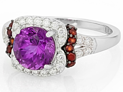 Pre-Owned 2.25ctw Cranberry Zandrite(R), 0.25ctw Vermelho Garnet™& 0.31ctw Moissanite Rhodium Over S - Size 6