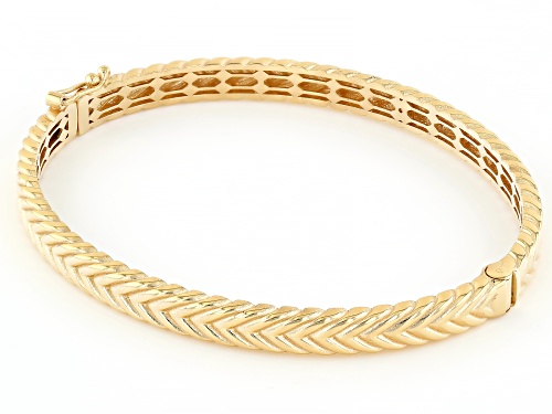 Pre-Owned 18k Yellow Gold Over Sterling Silver Chevron Design Bangle - Size 7.5