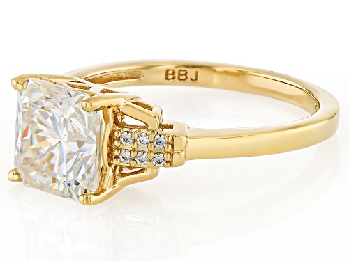 Pre-Owned 3.38ct Snowflake Cut Strontium Titanate with 0.11ctw Zircon 18k Yellow Gold Over Silver Ri - Size 7