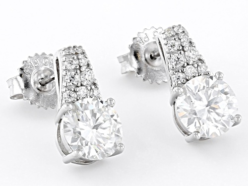 Pre-Owned MOISSANITE FIRE® 2.64CTW DEW ROUND BRILLIANT PLATINEVE® EARRINGS