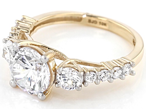 Pre-Owned Bella Luce ® 4.96ctw White Diamond Simulant 10K Yellow Gold Ring (2.78ctw DEW) - Size 7