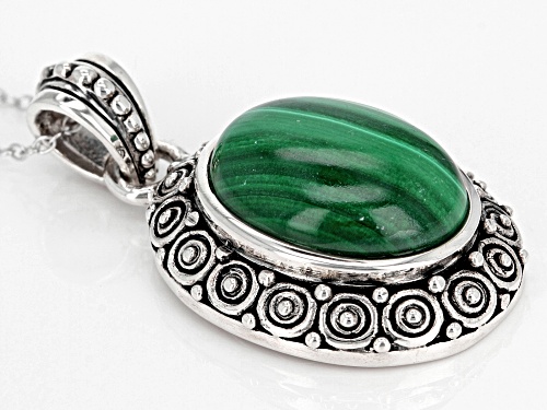 Pre-Owned 16x12mm oval cabochon malachite sterling silver pendant with chain