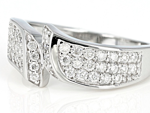 Pre-Owned Moissanite Fire® .84ctw diamond equivalent weight round Platineve™ ring - Size 7