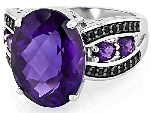 Pre-Owned 7.13ct Oval Moroccan Amethyst With .51ctw African Amethyst And .13ctw Black Spinel Silver - Size 7