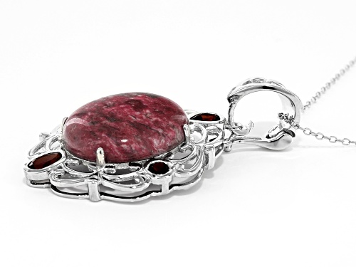 20X18MM OVAL THULITE AND 1.53CTW VERMELHO GARNET(TM) RHODIUM OVER SILVER ENHANCER WITH CHAIN