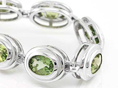 9.95ctw Oval Green Apatite Sterling Silver Bracelet - Size 8
