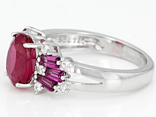2.55CT OVAL MAHALEO® RUBY WITH .51CTW BAGUETTE RHODOLITE AND .21CTW ROUND WHITE ZIRCON SILVER RING - Size 8