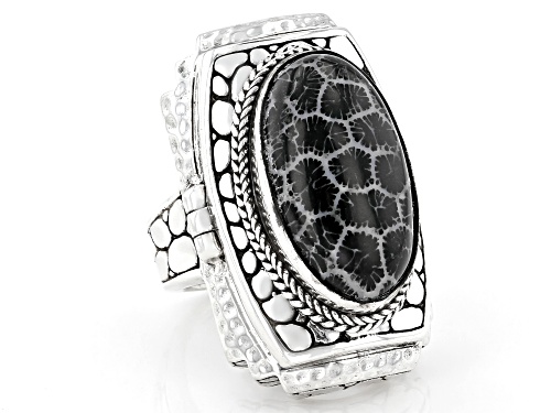 Artisan Collection of Bali™ Oval Black Indonesian Coral Silver Locket Ring - Size 7