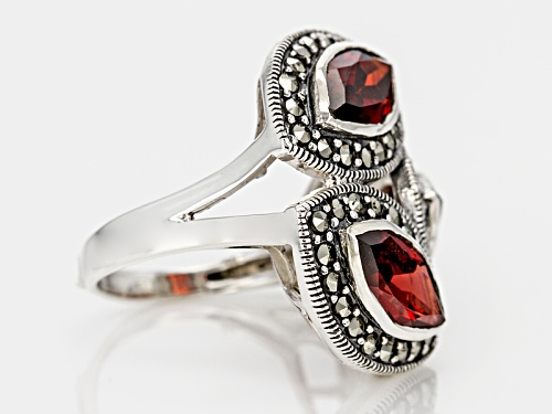 5.46ctw Marquise Vermelho Garnet™ With Round Marcasite Silver 3-Stone Ring - Size 7