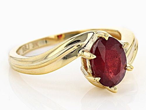 1.53ct Oval Mahaleo® Ruby 3K Gold Solitaire Ring - Size 7