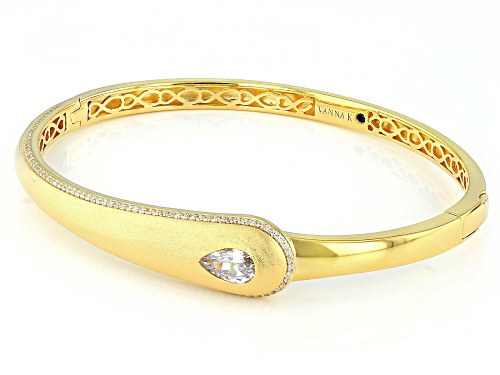Vanna K™ For Bella Luce® 2.36ctw White Diamond Simulant Eterno™ Yellow Bangle Bracelet - Size 7.25