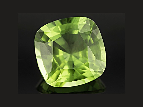 Peridot 11mm Square Cushion Mixed Step Cut 5.34ct