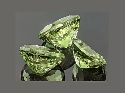 Green Apatite One 12x9.5mm And Two 11x9mm Oval Set 12.78ctw