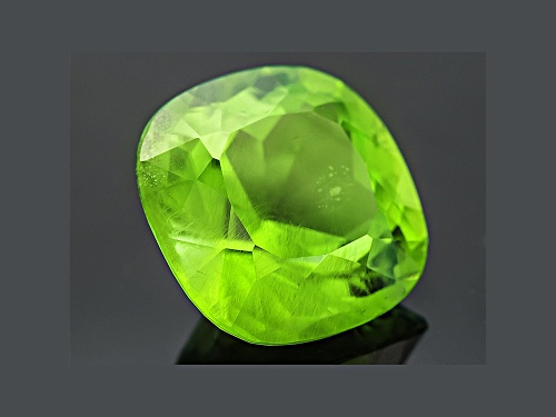 Peridot 13.2mm Square Cushion 10.09ct