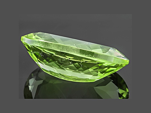 Peridot 13.82x10.88mm Oval Checkerboard Cut 5.98ct