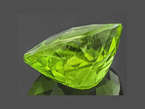 Peridot 13.3x10.1mm Oval Checkerboard Cut 6.28ct