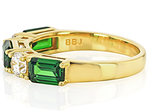 Bella Luce® 4.64ctw Emerald And White Diamond Simulants Eterno™ Yellow Ring - Size 7