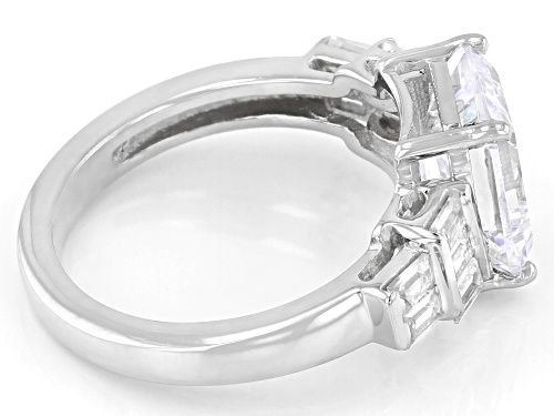 Bella Luce® 6.86ctw White Diamond Simulants Rhodium Over Sterling Silver Ring (DEW 4.18 ctw) - Size 10