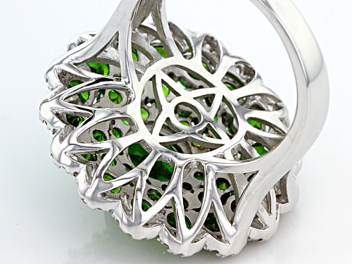 5.86ctw Round Chrome Diopside With .62ctw Round White Zircon Sterling Silver Cluster Ring - Size 6