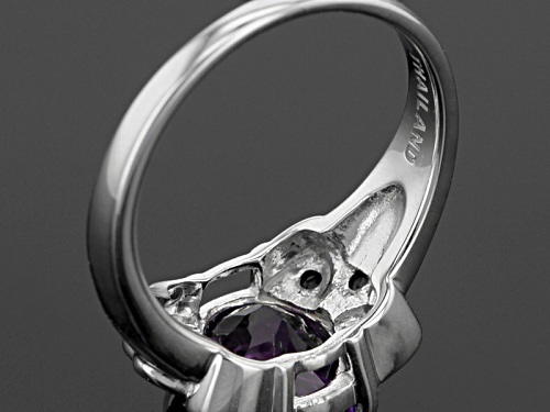 1.91ct Oval Uruguayan Amethyst With .20ctw Round African Amethyst Sterling Silver Ring - Size 5