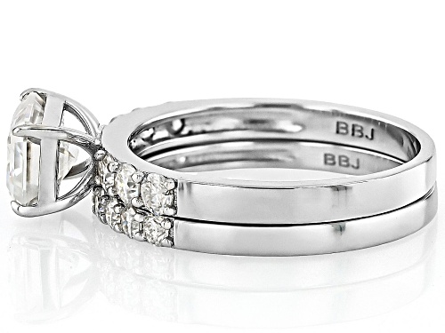 MOISSANITE FIRE® 2.41CTW DEW EMERALD CUT AND ROUND PLATINEVE® RING AND BAND - Size 8