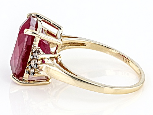 7.16ct Cushion Mahaleo®Ruby With 0.13ctw Round Champagne Diamond 10K Yellow Gold Ring - Size 8.5