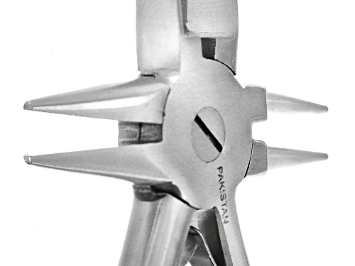 Multipliers Round Nose, Chain Nose And Cutter 3-In-1 Combination