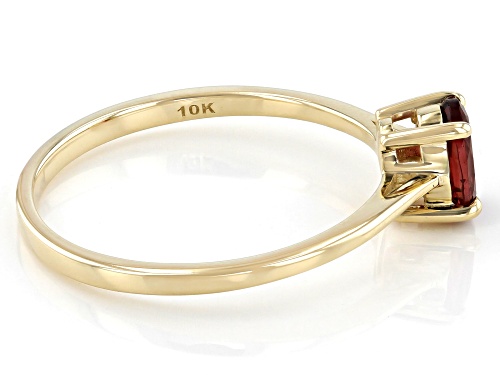 0.45ct Oval Garnet 10k Yellow Gold Ring - Size 9