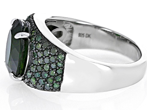 3.32ctw Chrome Diopside And 0.60ctw Green Diamond Rhodium Over Sterling Silver Ring - Size 8