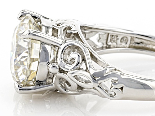 MOISSANITE FIRE(R) 4.20CT DEW ROUND PLATINEVE(R) SOLITAIRE RING - Size 11