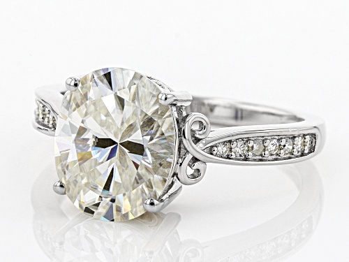 Moissanite Fire® 4.34ctw Diamond Equivalent Weight Oval And Round Platineve™ Ring - Size 6