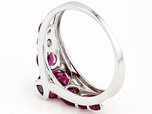 2.47ctw Oval And Round Raspberry color Rhodolite Sterling Silver 7-Stone Ring - Size 12
