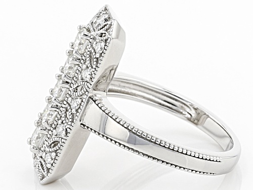 Pre-Owned MOISSANITE FIRE(R) .81CTW DEW CUSHION CUT AND ROUND PLATINEVE(R) RING - Size 7