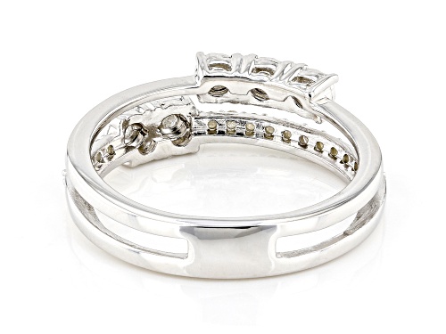 Pre-Owned 0.20ctw Round White Diamond Rhodium Over Sterling Silver Band Ring - Size 7