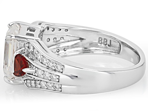 Pre-Owned MOISSANITE FIRE® 2.82CTW DEW EMERALD CUT AND ROUND WITH GARNET PLATINEVE® RING - Size 6