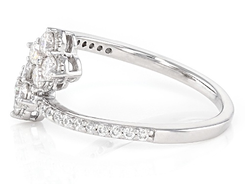 Pre-Owned MOISSANITE FIRE® 0.70CTW DEW ROUND BRILLIANT PLATINEVE® RING - Size 9