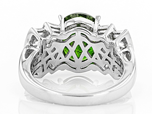 Pre-Owned 3.72ct Oval Russian Chrome Diopside With 2.00ctw Tapered Baguette White Zircon Sterling Si - Size 6