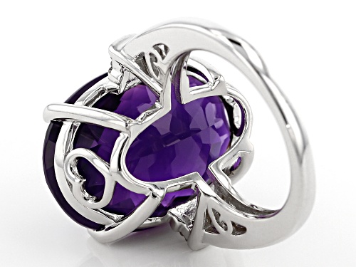 19.55CT OVAL AFRICAN AMETHYST WITH .04CTW ROUND PURPLE FOUR DIAMOND ACCENT STERLING SILVER RING - Size 8