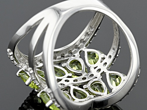 4.08ctw Pear Shape Manchurian Peridot™ And 1.28ctw Round White Zircon Sterling Silver Band Ring - Size 6