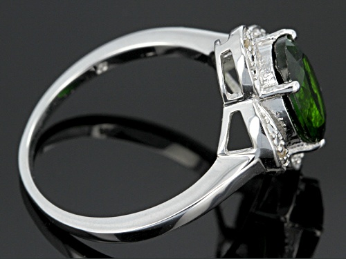 2.65ct Oval Russian Chrome Diopside With .01ctw Four Round White Diamond Accents Silver Ring - Size 12