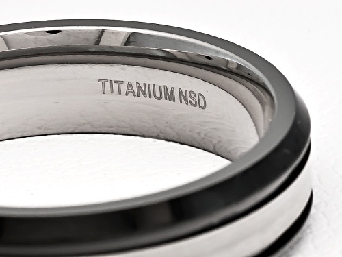 4mm Titanium With Black Ion Plating And Silver Tone Center Stripe Comfort Fit Men's Band - Size 7.5