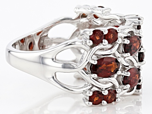 2.33CTW OVAL AND ROUND VERMELHO GARNET™ RHODIUM OVER STERLING SILVER BAND RING - Size 6