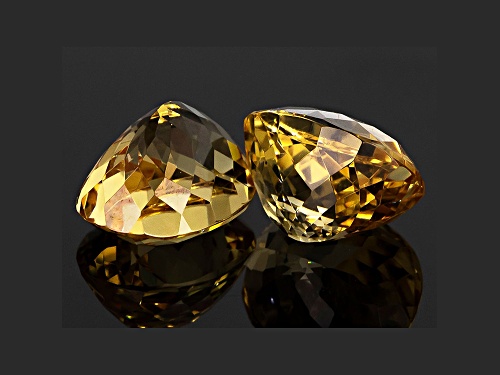 Scheelite 9.5x7.5mm Oval Matched Pair 10.92ctw