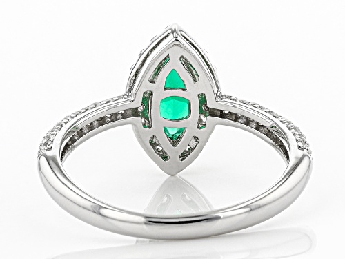 Bella Luce ® 1.53ctw Emerald And White Diamond Simulants Rhodium Over Sterling Ring (0.60ctw DEW) - Size 10