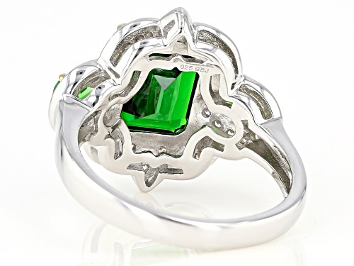 Bella Luce ® 6.56ctw Emerald and White Diamond Simulants Rhodium Over Sterling Ring (4.58ctw DEW) - Size 11