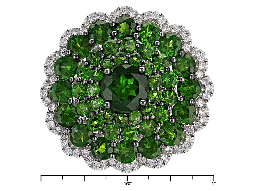 5.86ctw Round Chrome Diopside With .62ctw Round White Zircon Sterling Silver Cluster Ring - Size 6