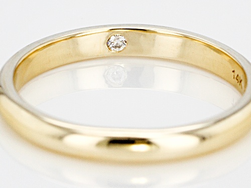MOISSANITE FIRE(R) .02CT DEW ROUND 14K YELLOW GOLD BAND RING - Size 5