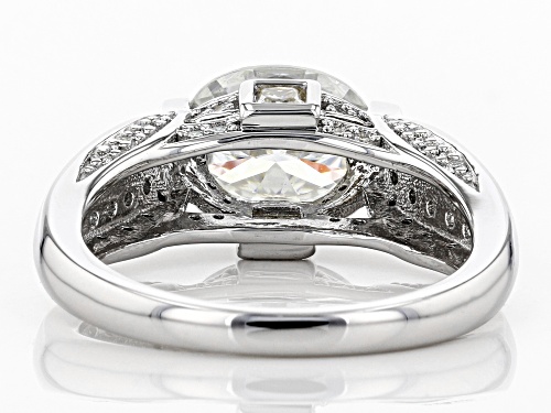 Pre-Owned MOISSANITE FIRE® 2.82CTW DEW OVAL AND ROUND WITH PRINCESS CUT PLATINEVE™ RING - Size 9